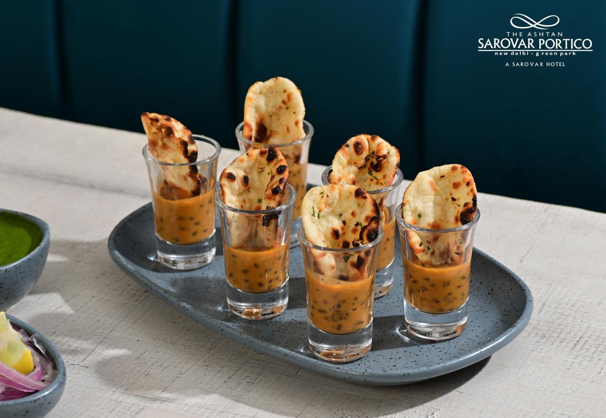 The Ashtan Sarovar Portico New Delhi Exteriör bild